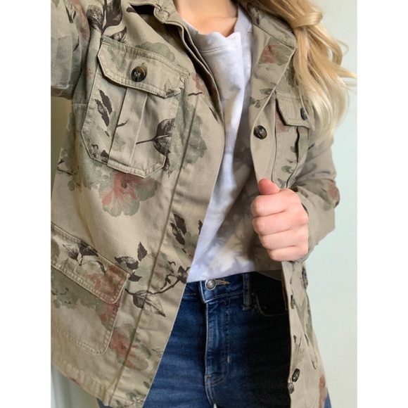 COPY - XS, DEX, sage and floral utility jacket - Picture 16 of 16